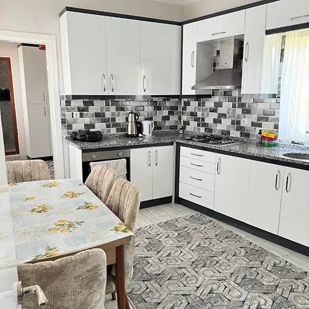 Goekcen Apartament
