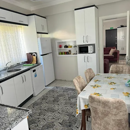 Goekcen Apartment